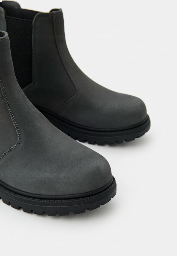 Ботинки Guess