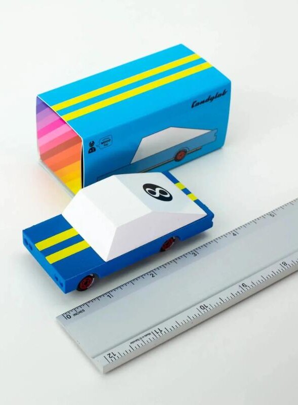 Гоночный автомобиль Кэндилэб (Candylab)