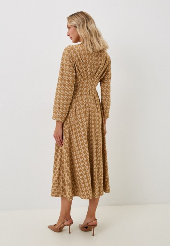 Платье MadaM T