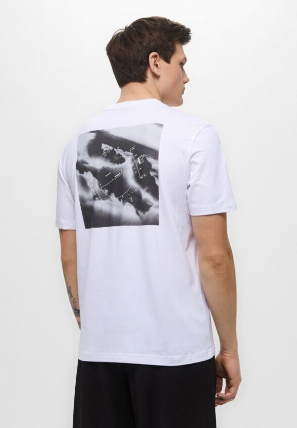 Футболка Boss