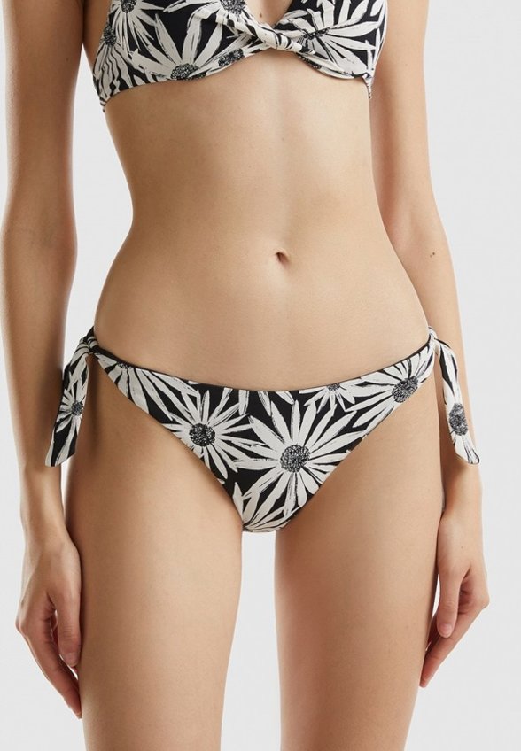 Плавки United Colors of Benetton