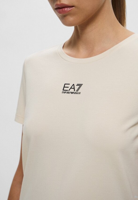 Футболка EA7
