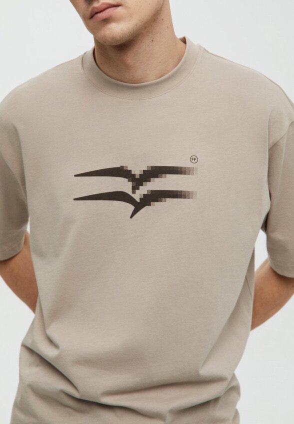 Футболка Finn Flare