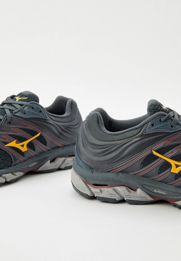 Кроссовки Mizuno