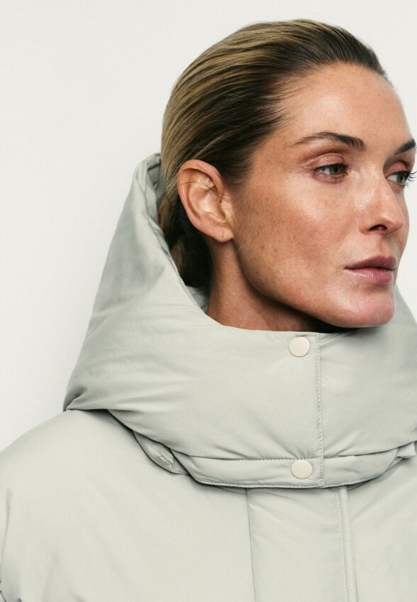 Пуховик Zarina