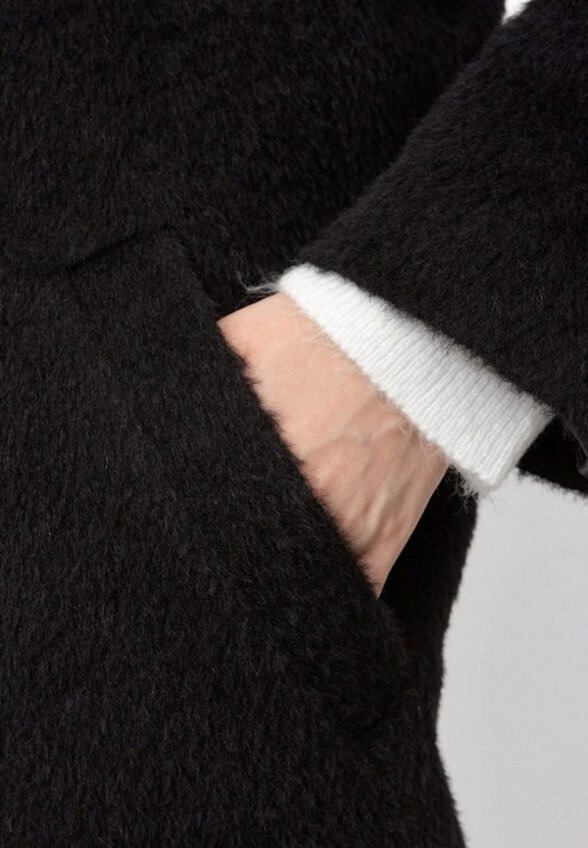 Пальто двубортное Rozhkova