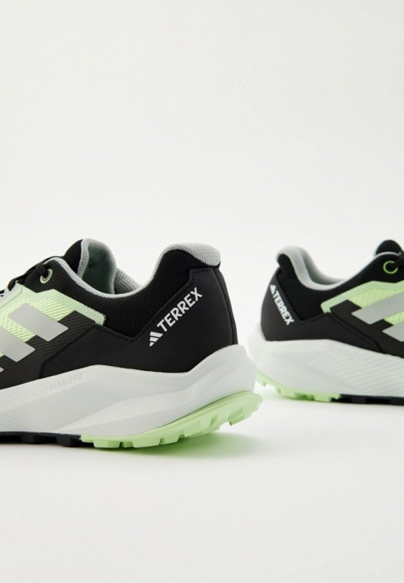 Кроссовки adidas