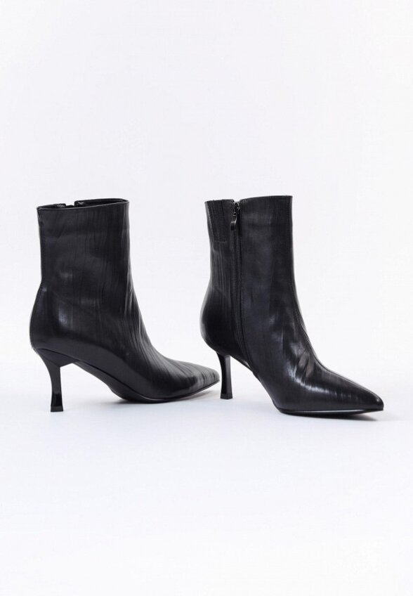 Ботильоны Gut