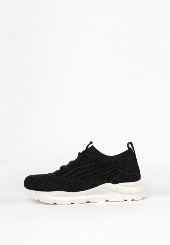 Кроссовки Tikkago