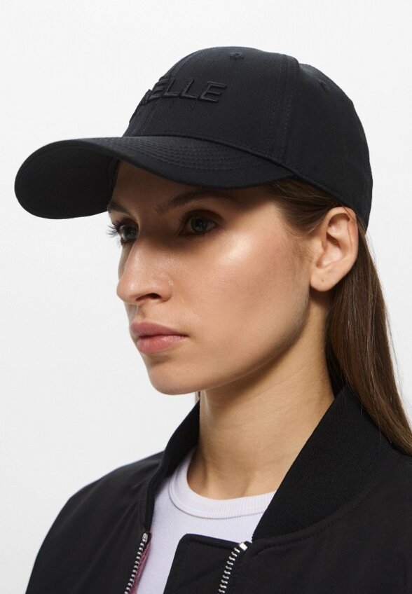 Бейсболка Gaelle Paris