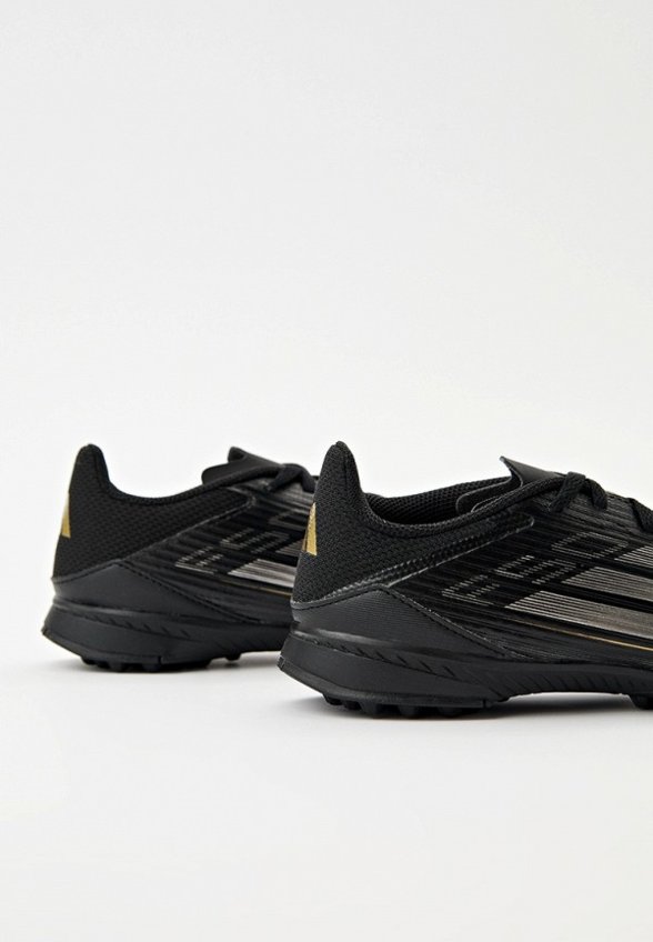 Шиповки adidas