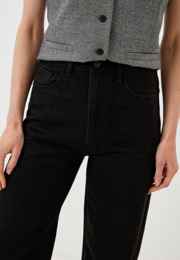 Джинсы Mossmore