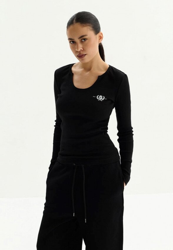 Лонгслив Figura