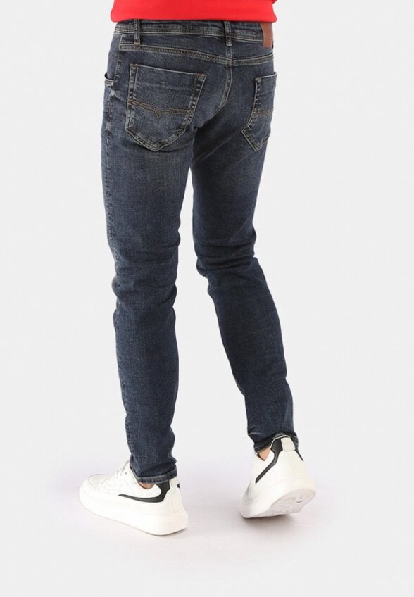 Джинсы A Passion Play