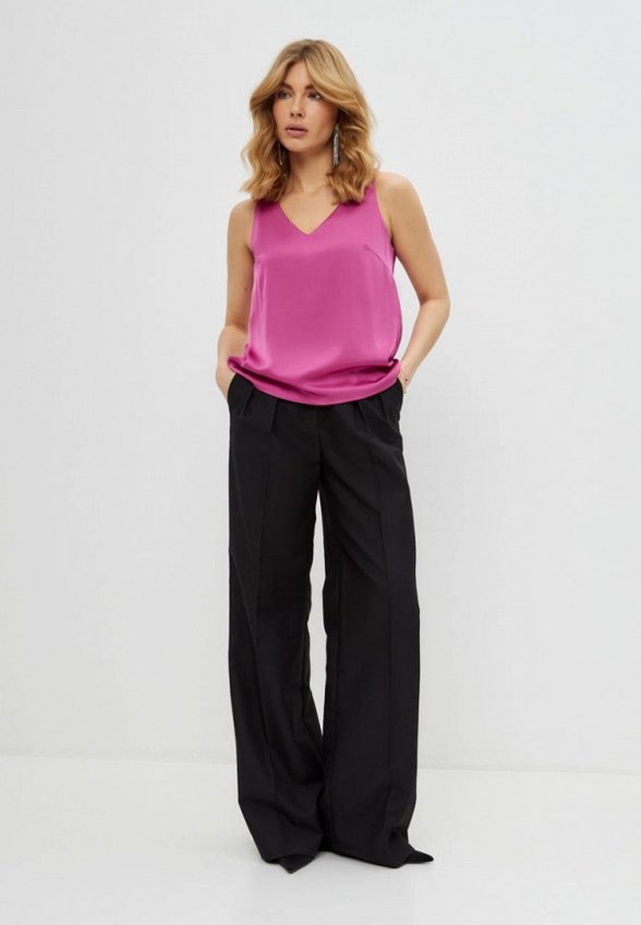 Топ Gabriel and Ester London