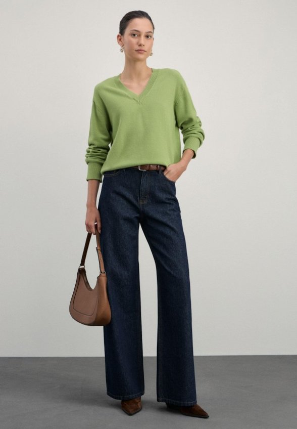 Пуловер Zarina