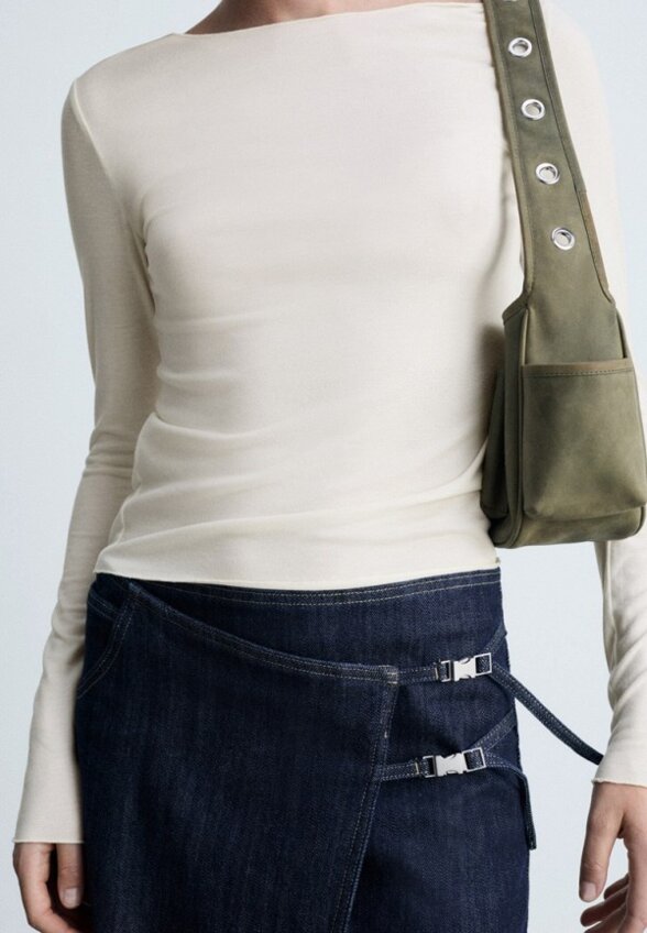 Лонгслив Mango