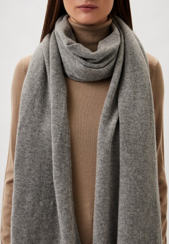 Палантин Falconeri