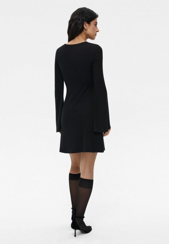 Платье Charmstore