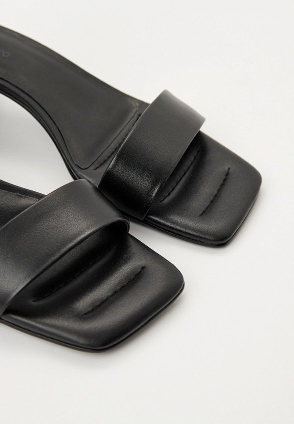 Босоножки Ekonika