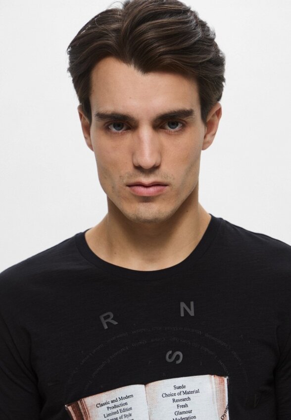 Футболка Trussardi