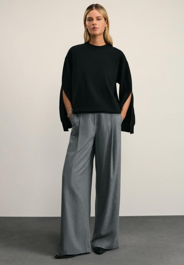 Свитшот Zarina