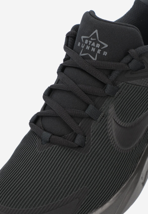 Кроссовки детские Nike Star Runner 4 Nn Gs, Черный