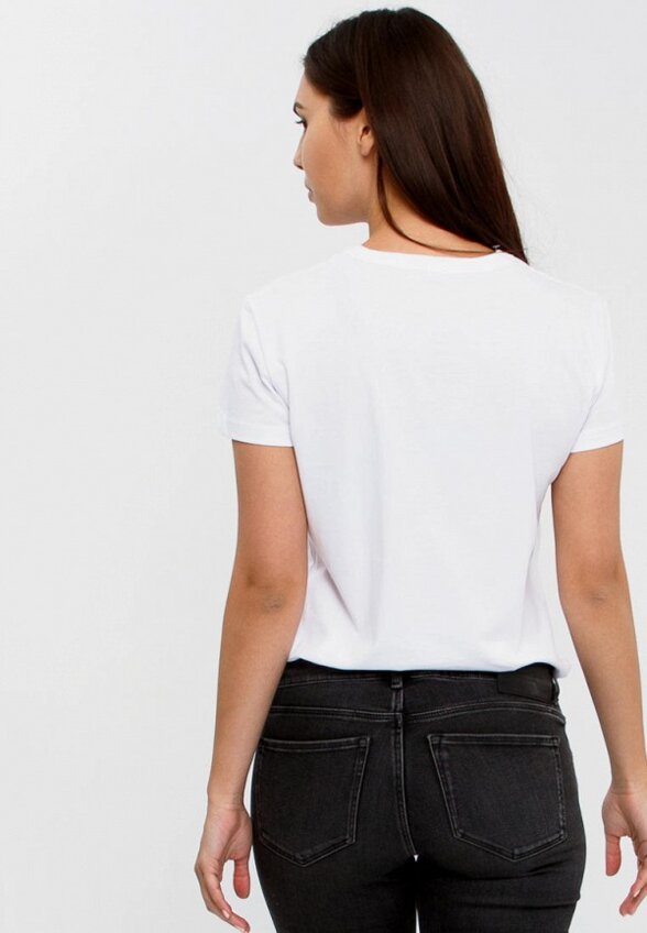 Футболка Апрель