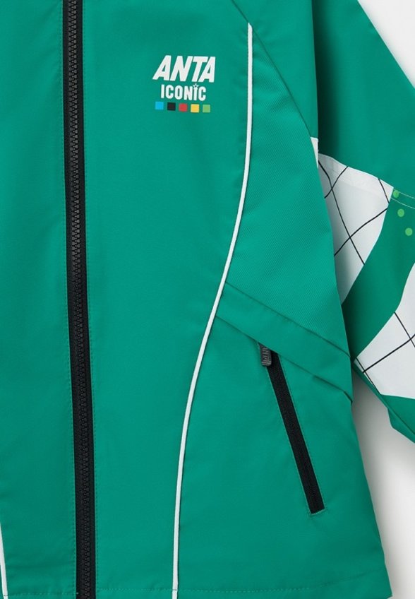 Ветровка Anta