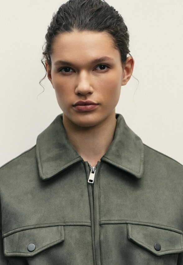 Куртка кожаная Zarina