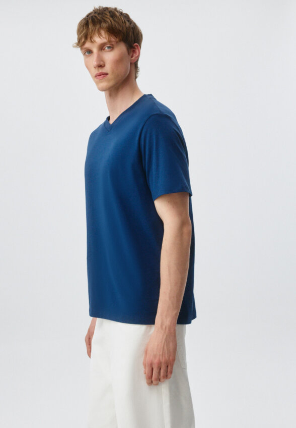 Футболка MARK REGULAR FIT базовая