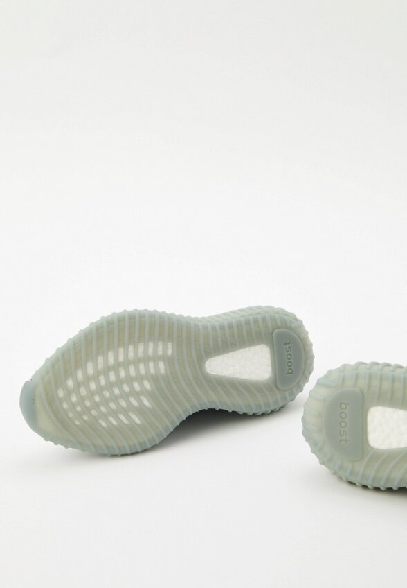 Кроссовки adidas YEEZY