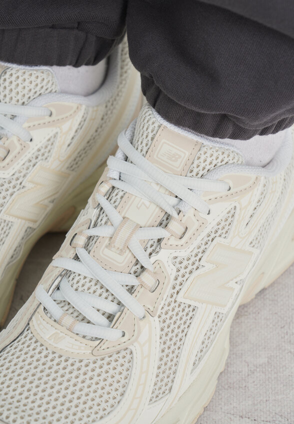 Кроссовки женские New Balance 740, Белый