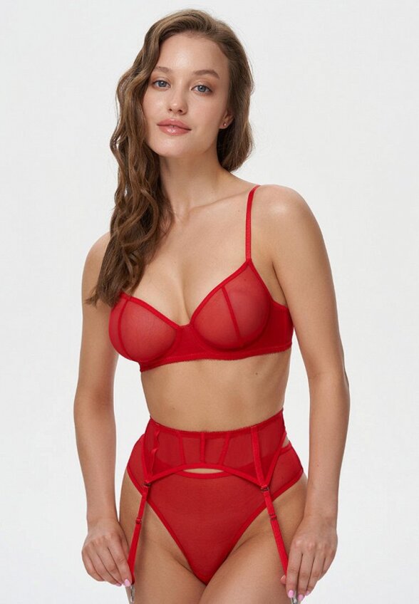 Бюстгальтер, пояс и трусы Amazonka Underwear