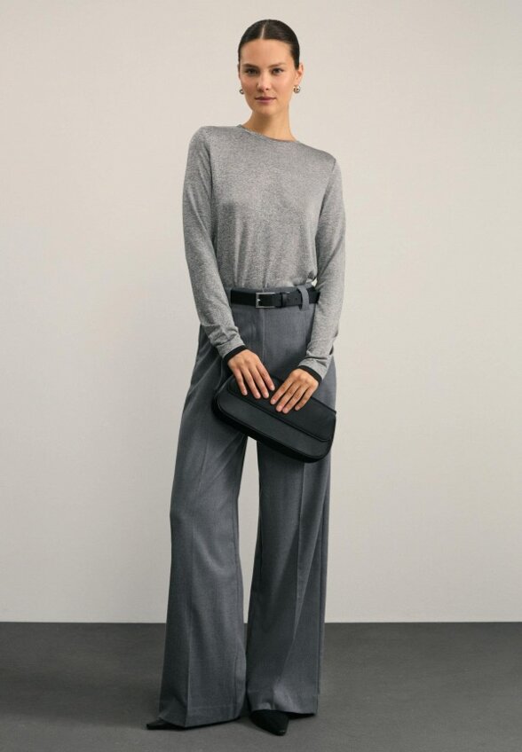 Лонгслив Zarina