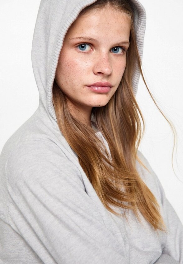 Худи Mango Teen