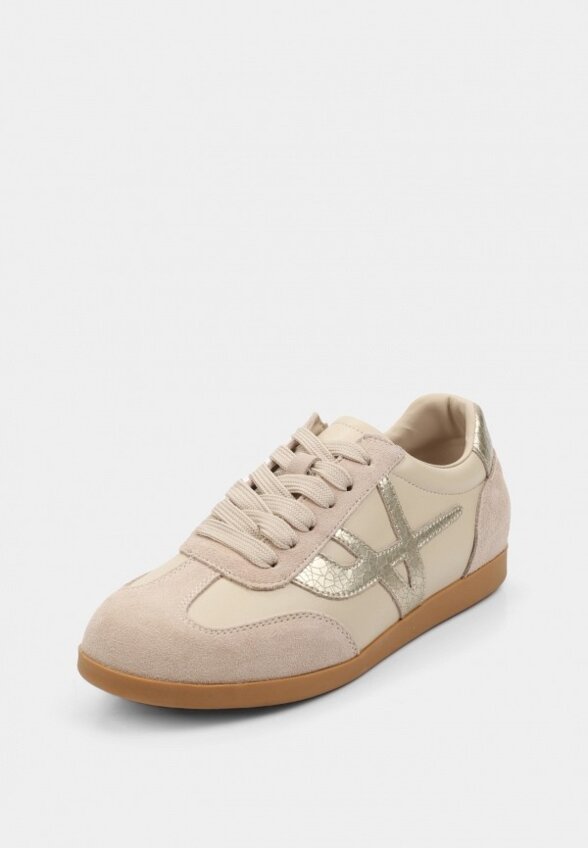 Кроссовки Vitacci