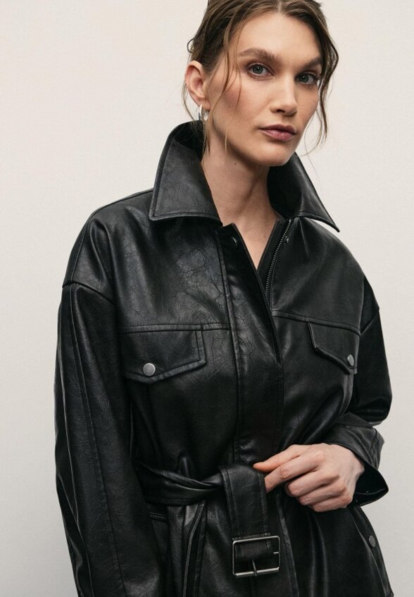 Куртка кожаная Zarina