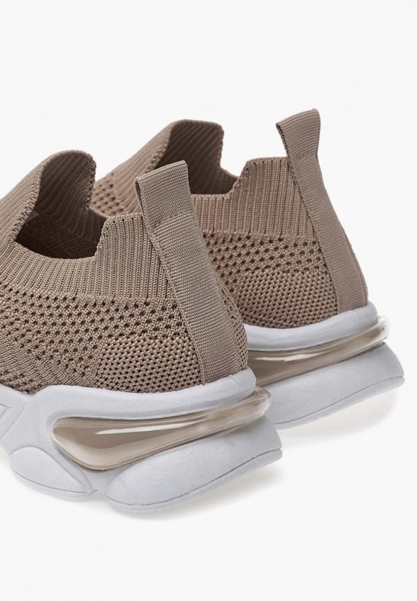 Кроссовки Tikkago