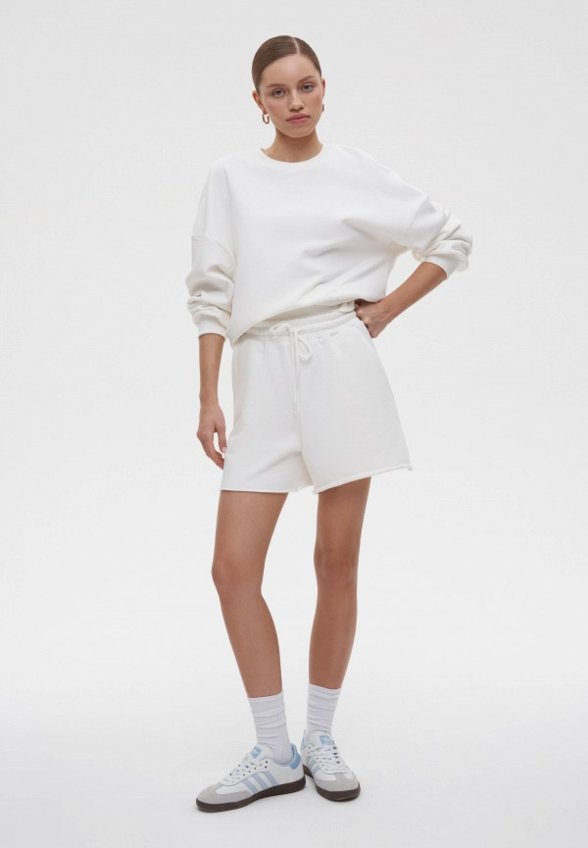 Шорты Charmstore