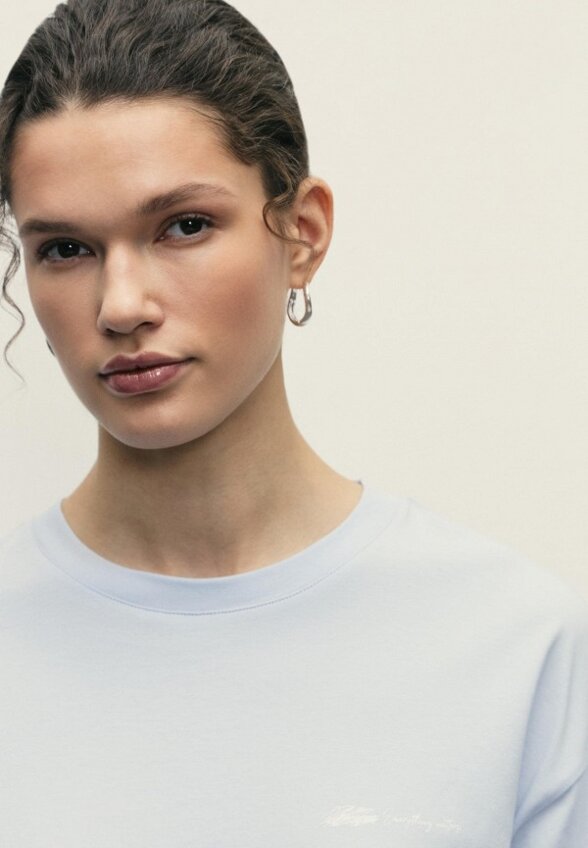 Футболка Zarina