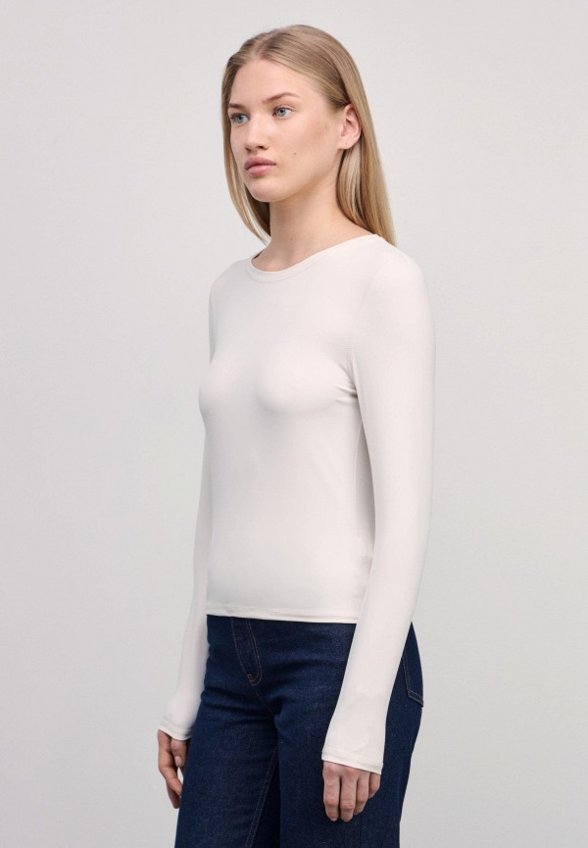 Лонгслив Zarina