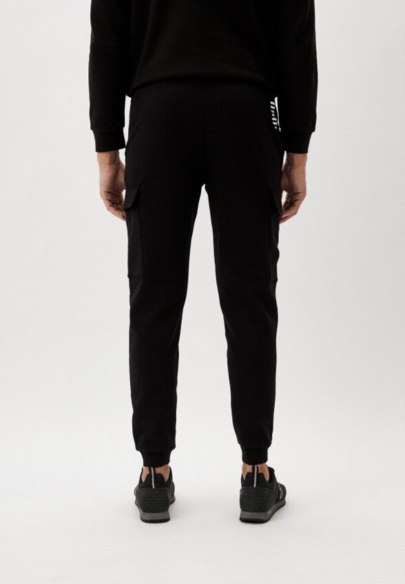 Брюки спортивные EA7