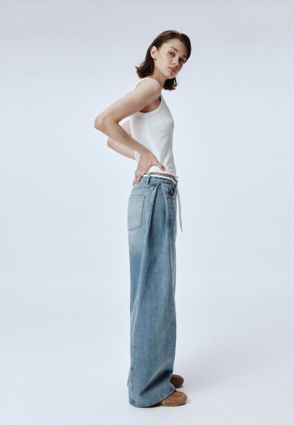 Джинсы WIDE LEG со встречными складками