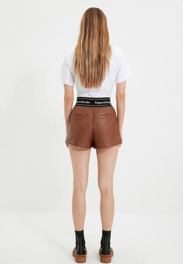 Футболка Trendyol