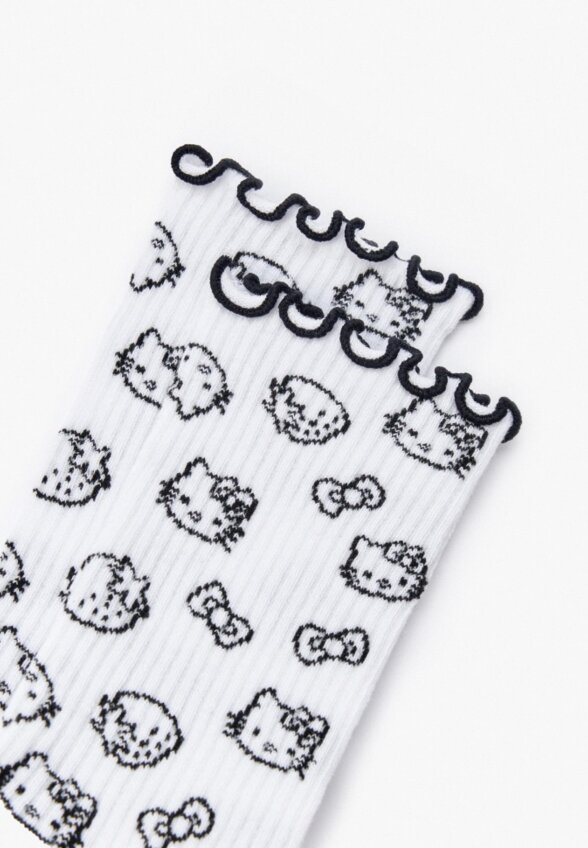 Носки с жаккардовой вышивкой Hello Kitty