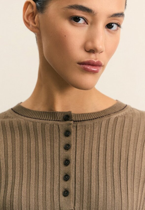 Джемпер Zarina