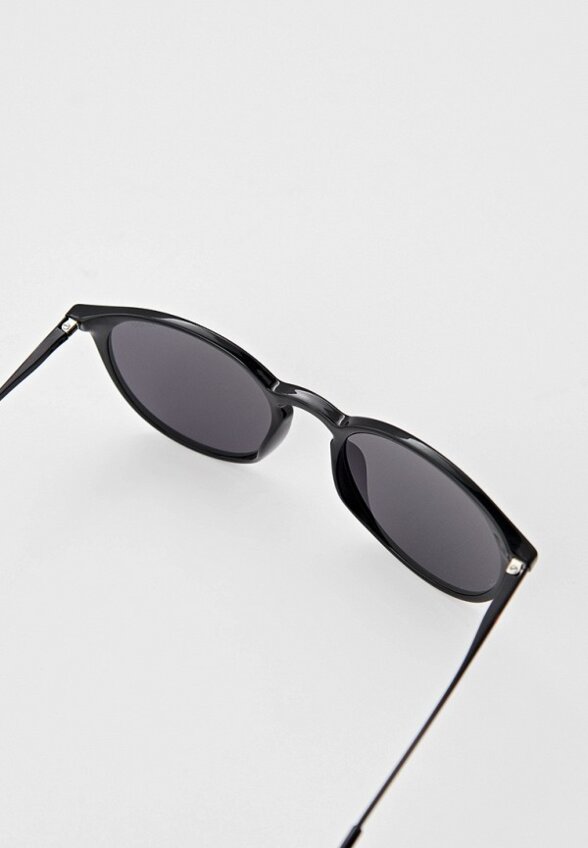 Очки солнцезащитные Hugo