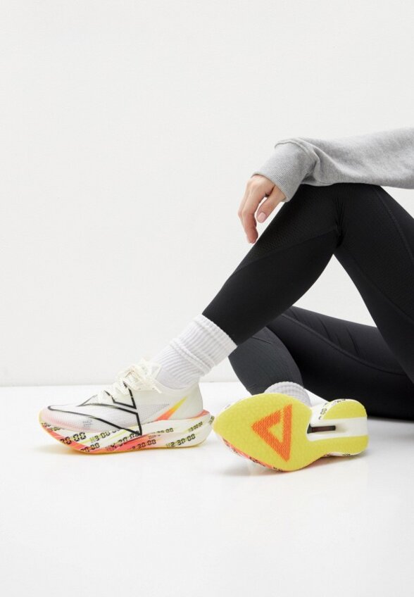 Кроссовки Peak