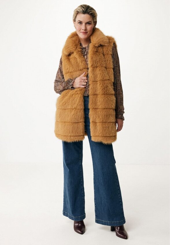 Жилет меховой Mexx